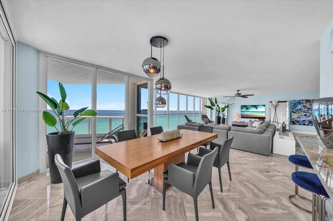 Foto del edificio - 16425 Collins Ave