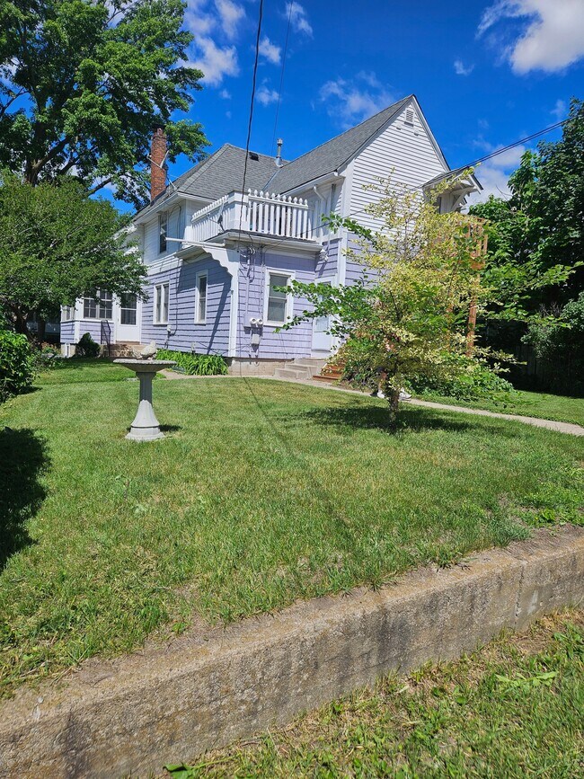 Foto del edificio - 2303 Pierce St NE