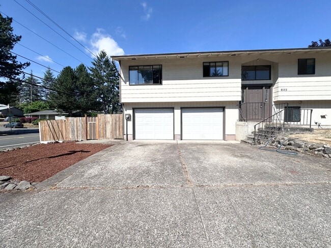 Foto del edificio - 4 Bed 3 Bath plus an Office Home in Kelly ...