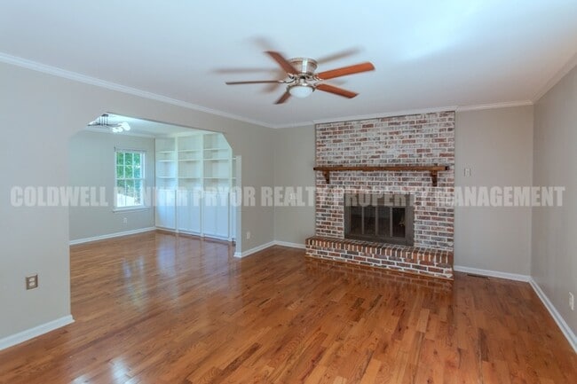 Building Photo - 9356 Charbar Cir