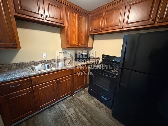 Foto del edificio - 2140 Ingleside Ave