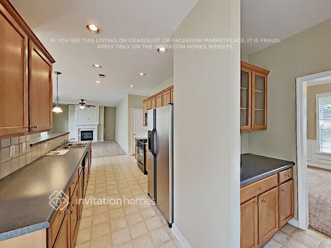 Foto del edificio - 4541 Columbus Cir