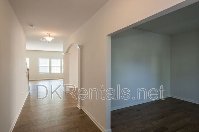 Foto del edificio - 317 Coppergate Ct