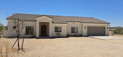 Building Photo - 839 W Hermosa Dr