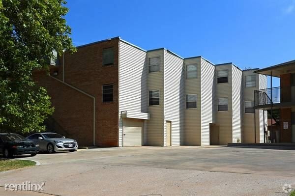 Foto del edificio - 1012 Chartrand Ave