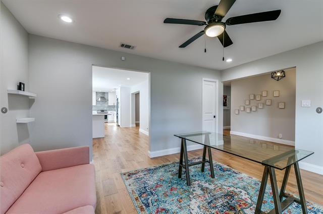 Foto del edificio - 8349 Londonderry Ln