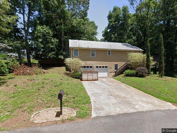 Foto principal - 9025 Pine Tree Cir