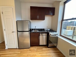 Building Photo - West 11th Street