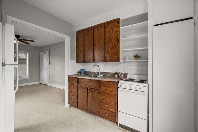Foto del edificio - 826 3rd Ave N