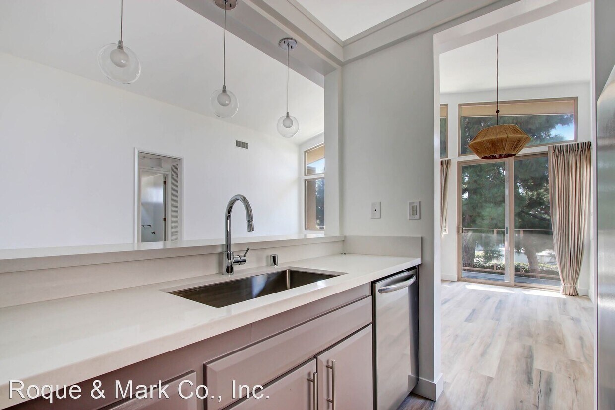 Primary Photo - 2 br, 2 bath Apartment - 1047 11th Street ...