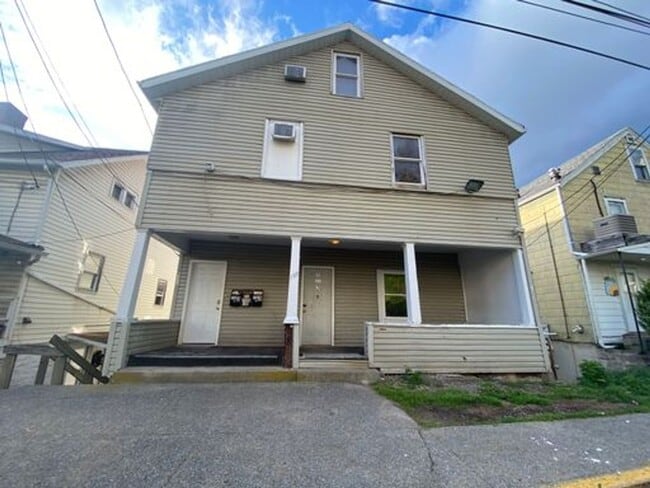 Building Photo - 759 Garrison Ave