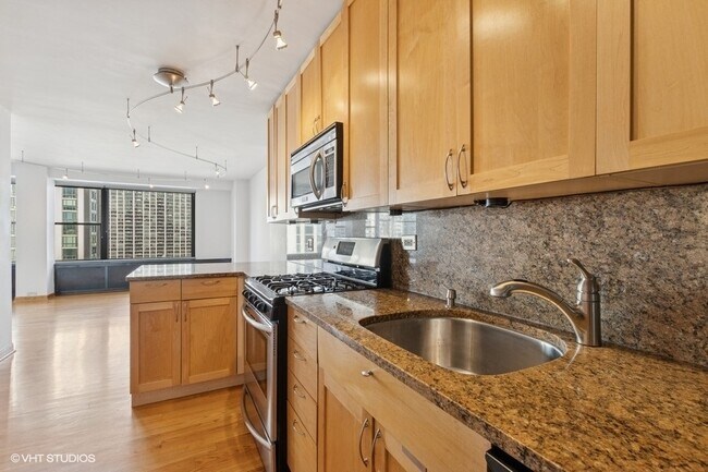 Foto del edificio - 1540 N State Pkwy