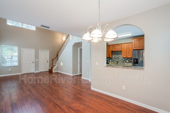 Building Photo - 1011 Lake Shore Ranch Dr
