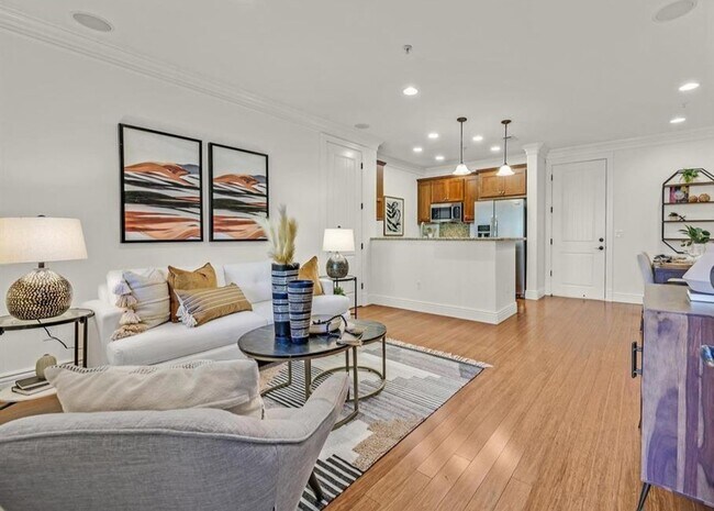 Foto del edificio - Stunning Ground-Floor 2 bd, 2 ba- Danville...