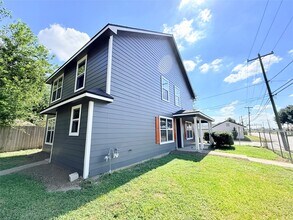 Building Photo - 5303 Lelia St