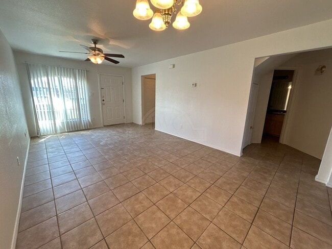 Building Photo - 3811 Edgefield St
