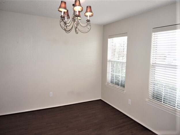 Foto del edificio - 10424 Bear Hollow Drive