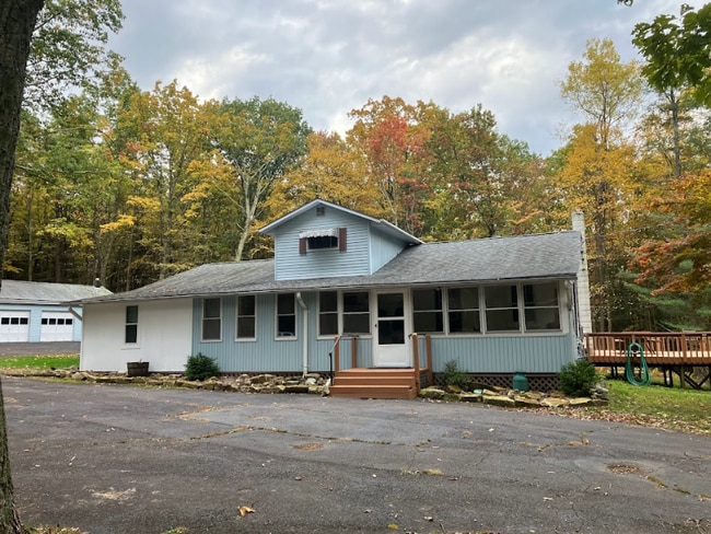 Building Photo - 300 Klinger Hill Rd
