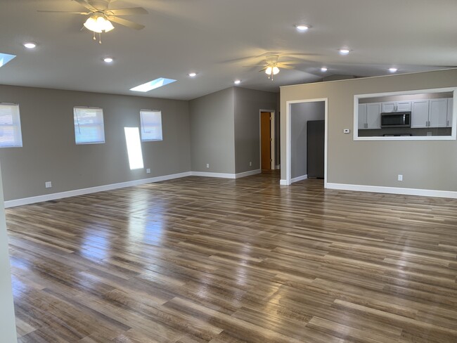 Living Area - 3504 Jersey Ridge Rd