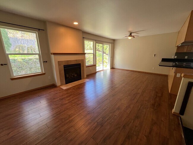 Foto del edificio - 3 Bed, 2 Bath Sudden Valley Home with Natu...