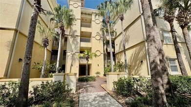Building Photo - 115 Riverview Bend S