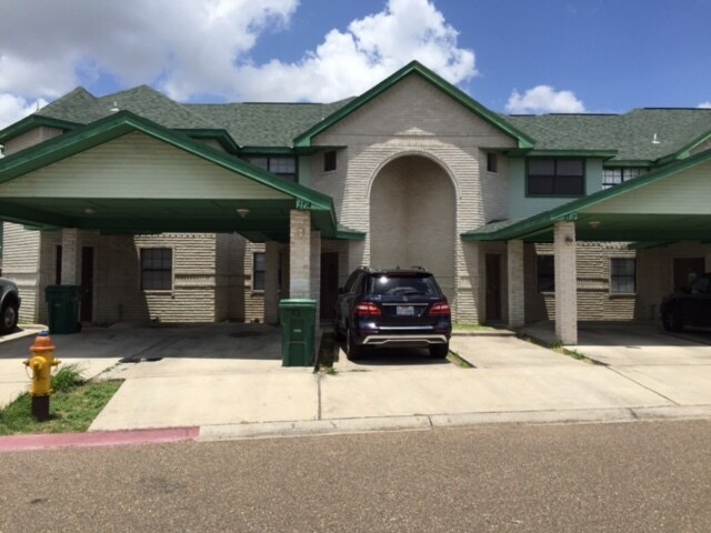 Foto del edificio - 2801 Charleston Ln