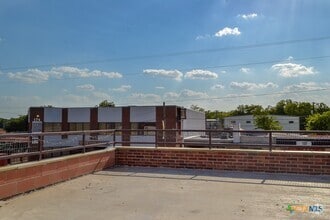 Building Photo - 165 S Guadalupe St