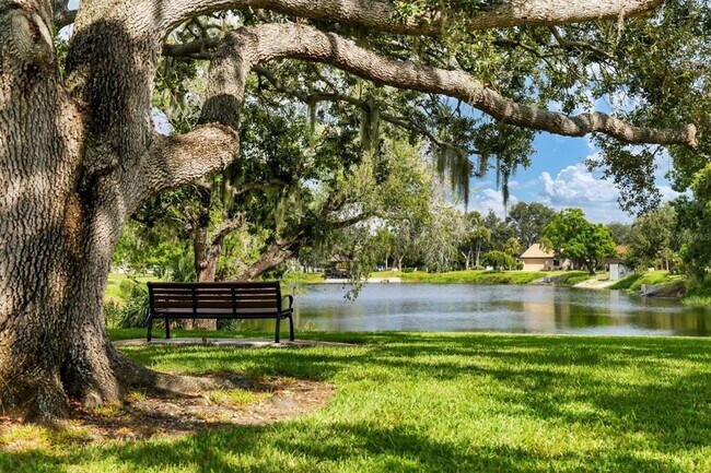 Foto del edificio - 3638 Glen Oaks Manor Dr