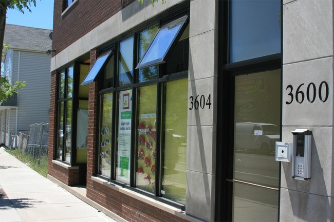 Building Photo - 3600 S Halsted St