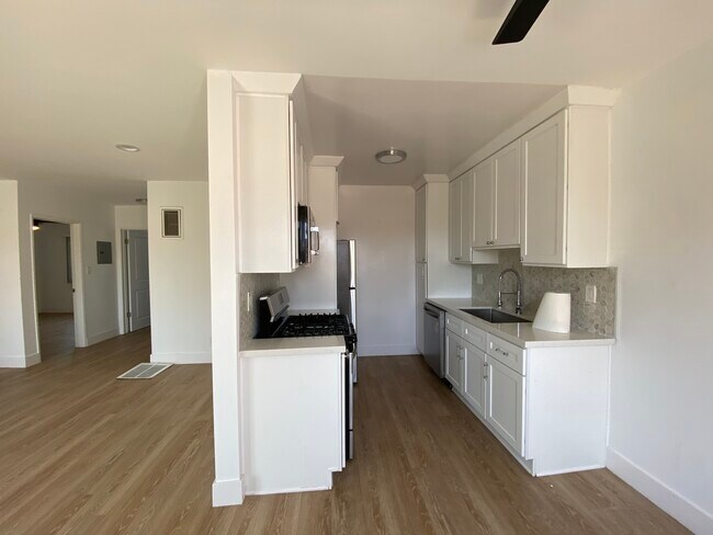 Foto del edificio - 1420 Berkeley St