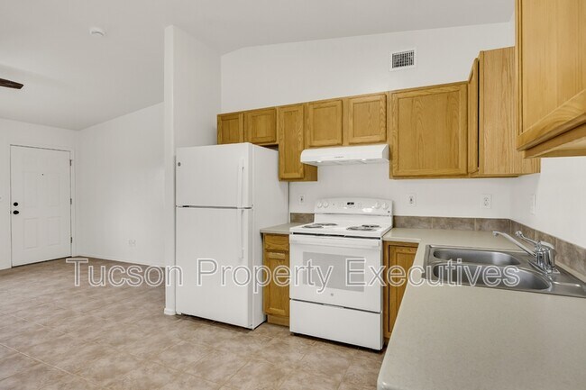 Foto del edificio - 2666 N Winstel Blvd