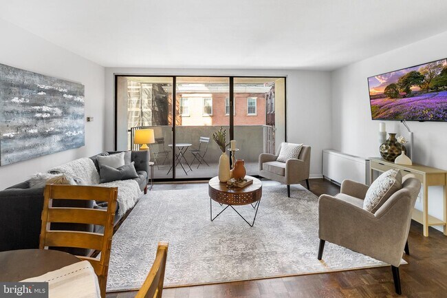 Building Photo - 224-30 W Rittenhouse Square