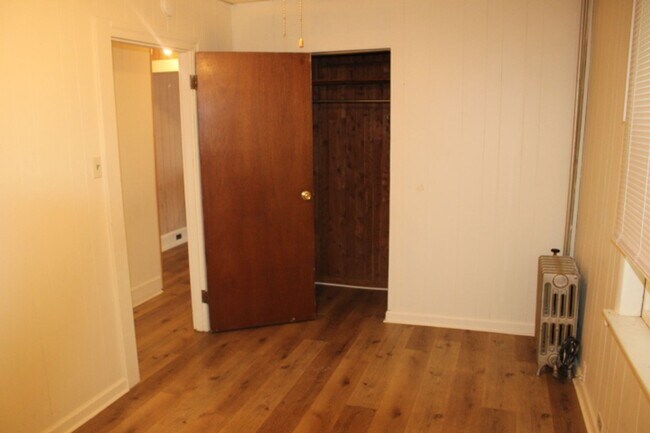 Building Photo - 645 W Philadelphia St