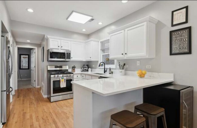 Foto del edificio - 825 S Miller St
