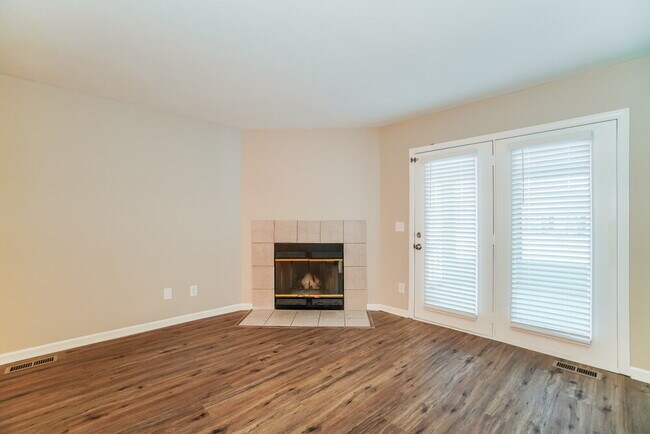 Building Photo - 3003 Chante Ct