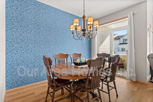 Foto del edificio - 6836 Meadow Grass Ln S