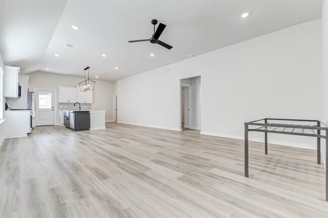 Foto del edificio - 6422 Pomona Ct