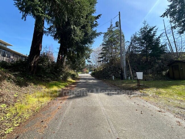 Foto del edificio - 5108 54th St W