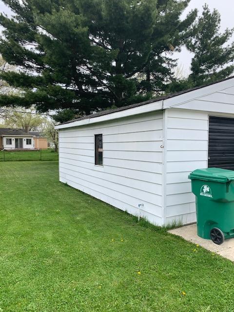 Foto del edificio - 24329 Grove Ave