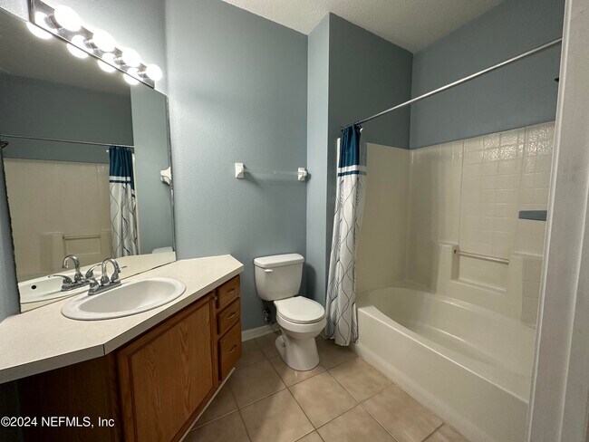 Building Photo - 7990 Baymeadows Rd