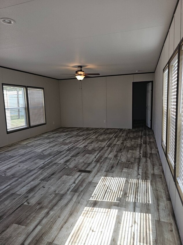 Primary Photo - 10130 State Hwy 64