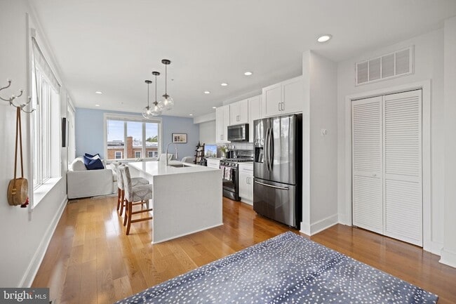 Photo - 800 21st St NE Apartment