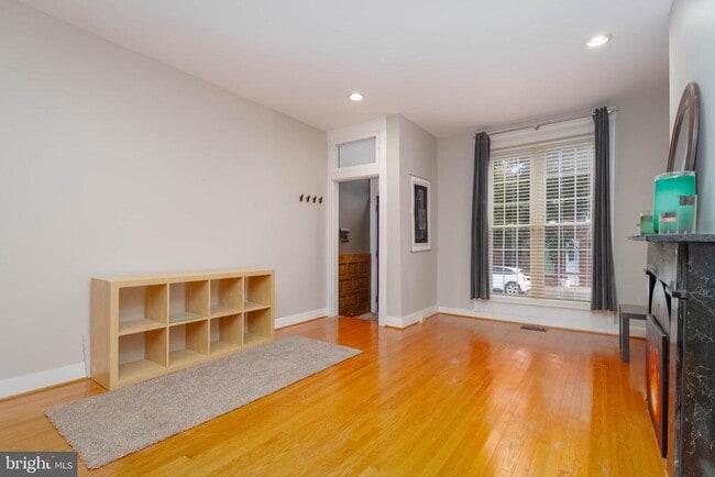 Foto del edificio - 224 N Milton Ave