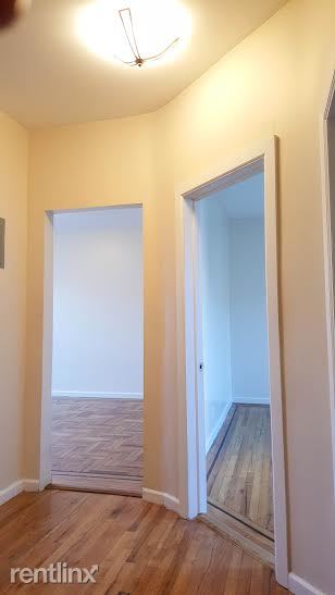 Building Photo - 107 Linden St