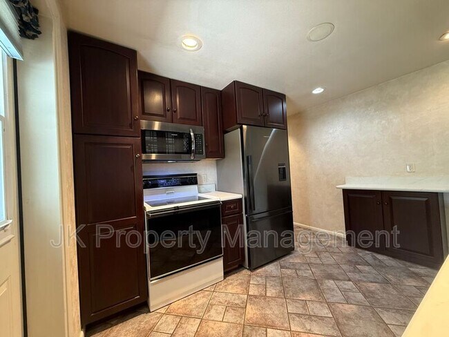 Foto del edificio - 921 Avenue B NW