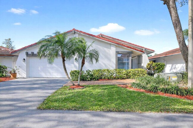 Foto del edificio - 661 Hollows Cir