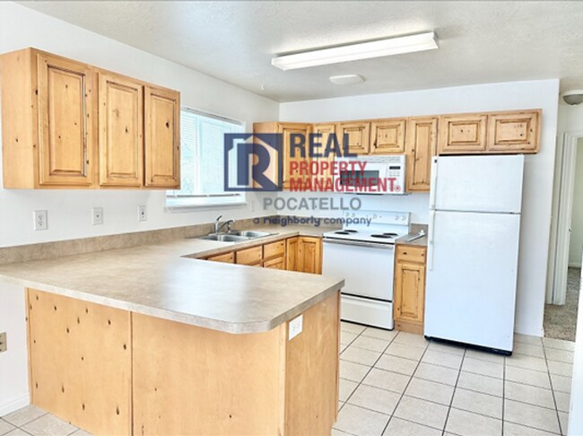 Foto del edificio - 4407 Opal Ave
