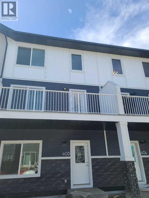 Building Photo - 335 Creekside Blvd