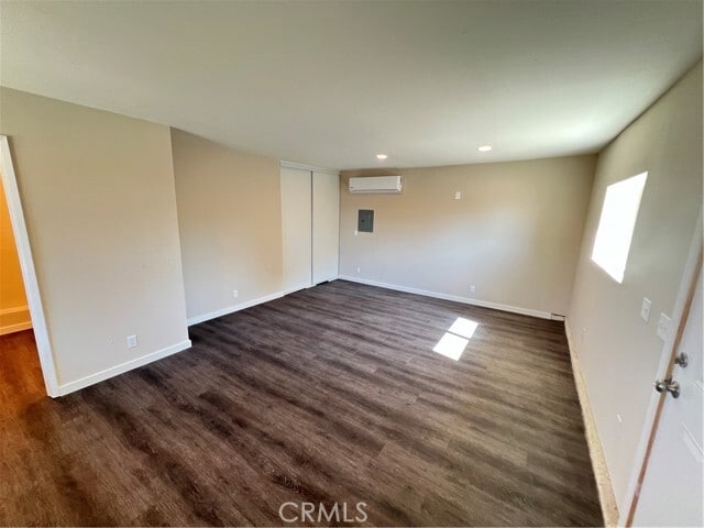 Foto del edificio - 16164 Dianthus Ave