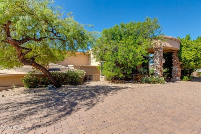 Foto del edificio - 6038 N 44th St